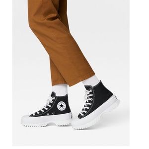 Converse Chuck Taylor All Star Lugged 2.0  High Top Shoes